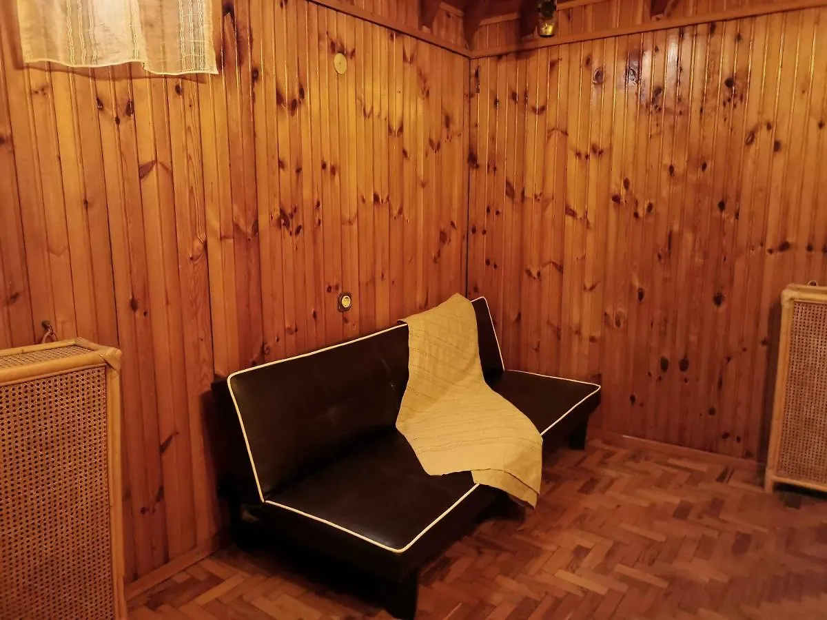 Joel'S Big And Cosy Apartment Close To The Beach 네오이 에피바타이